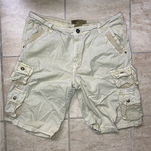2000s cream cargo shorts grunge
